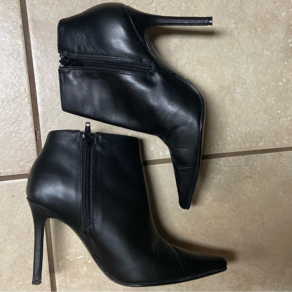 Colin Stuart Womenâs Black Pointed Toe Heeled Booties Vintage - Picture 5 of 15